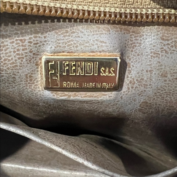 FENDI Crystal Zucca Large Clutch / Pouch Vintage - Picture 16 of 16